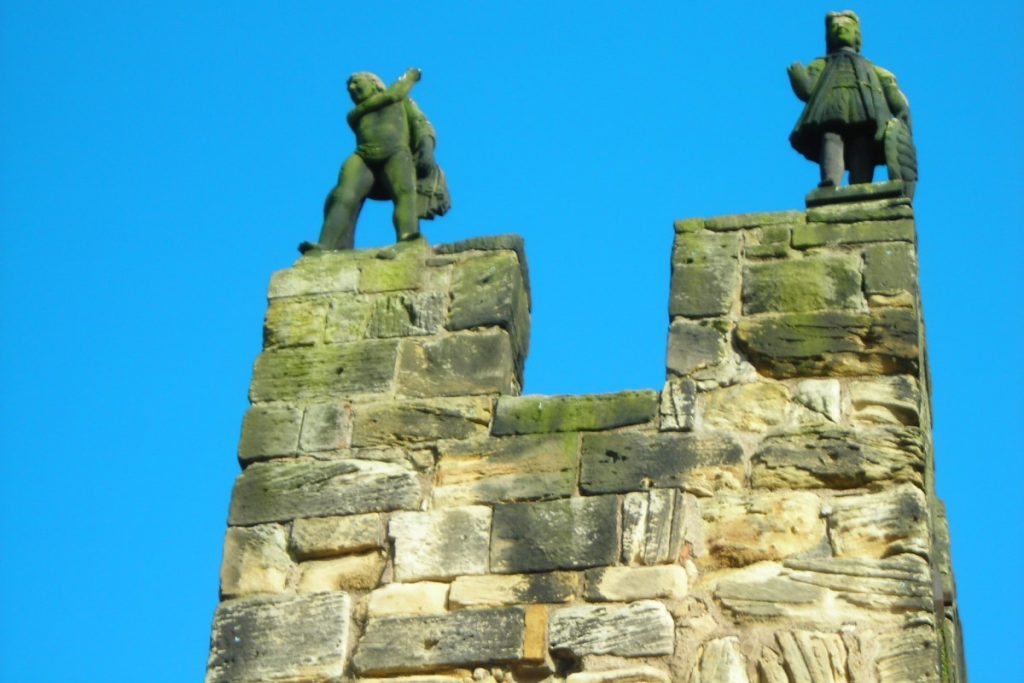 Alnwick Castle Statues